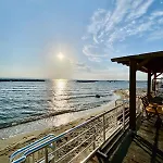 Seafront Mansion Summer House In Vakantiehuis *
