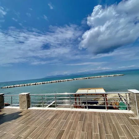 度假居 Seafront Mansion Summer House In Ayvalı