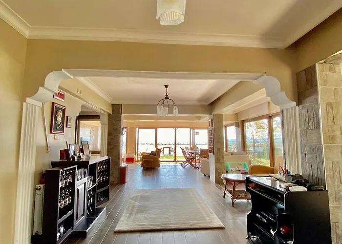 Seafront Mansion Summer House In